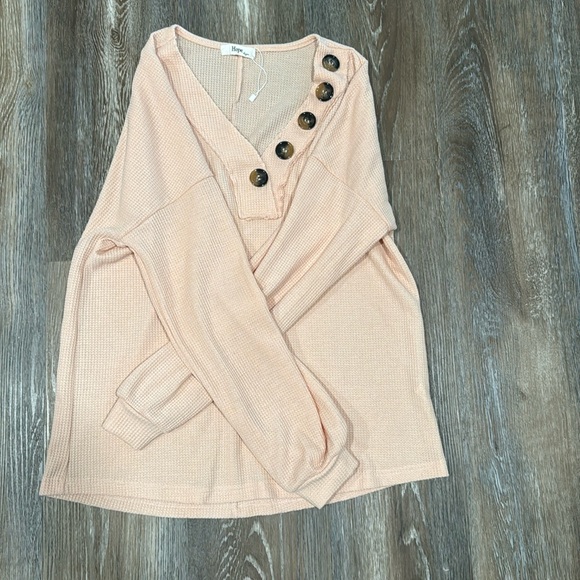 Peach Button-Detail Long Sleeve Top - Picture 2 of 5